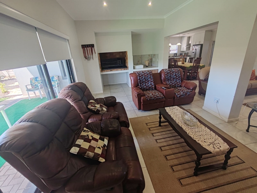 3 Bedroom Property for Sale in Country Club Western Cape